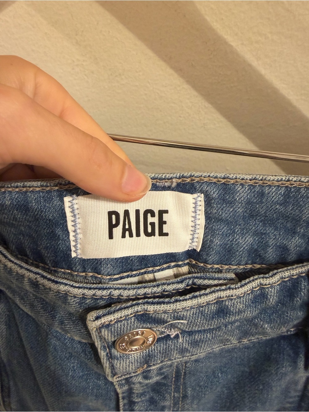 PAIGE Alexis Cargo Barrel Jeans - Picture 8 of 10